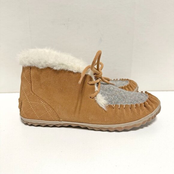 Sorel Out N About Moccasins - Picture 3 of 12